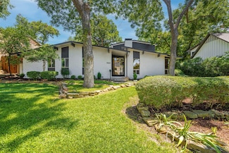 9740 Edgepine Dr, Dallas, TX 75238