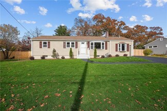 125 Hornet Rd, North Kingstown, RI 02852