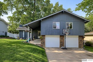 13918 X Cir, Omaha, NE 68137