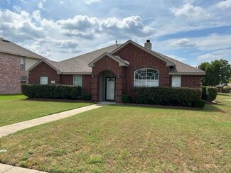 5167 Berridge Ln, Dallas, TX 75227