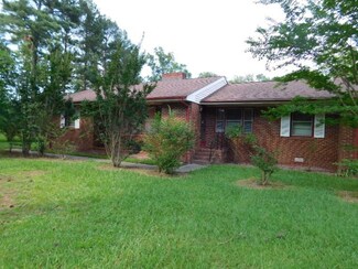 3696 N Carolina 561, Halifax, NC 27839