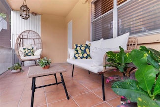 2837 Pierce St Unit 8, Hollywood, FL 33020