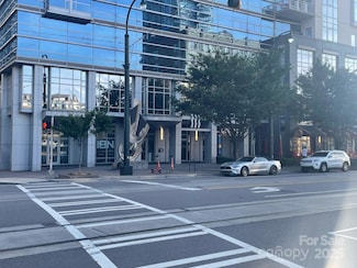 333 W Trade St Unit 505, Charlotte, NC 28202