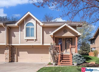 606 Kayleen Dr, Bellevue, NE 68005