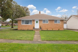 14373 Park Dr, Brookpark, OH 44142