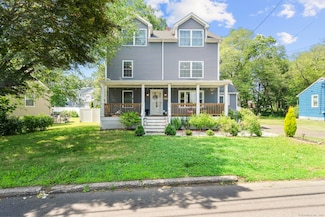 170 Red Oak Rd, Bridgeport, CT 06606