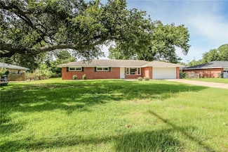 608 Contour St, Lake Charles, LA 70605