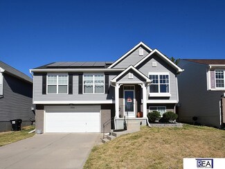 19354 V St, Omaha, NE 68135