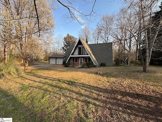 2 Brookwood Ct, Taylors, SC 29687