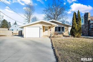2213 W Clarke Ave, West Peoria, IL 61604