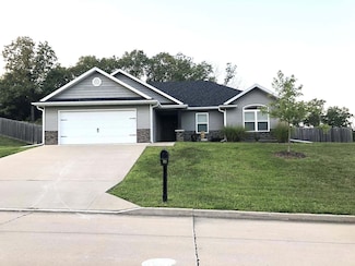 401 E Honey Ln, Columbia, MO 65202