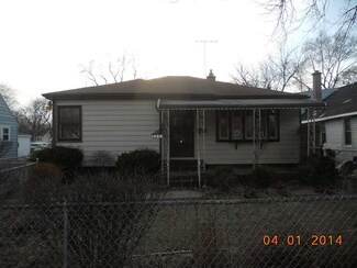 1028 New York St, Waukegan, IL 60085