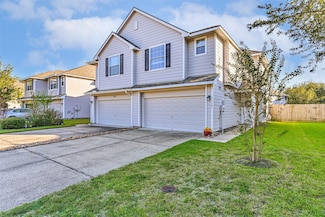 487 Folk Crest Ln, Dickinson, TX 77539