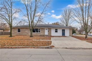 502 S Piatt St, Monticello, IL 61856