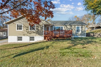 1716 O Ave NW, Cedar Rapids, IA 52405
