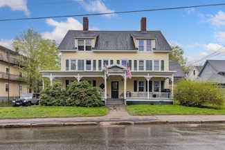 536 Main St, Farmington, NH 03835