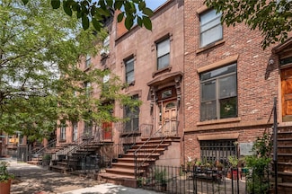 69 Monroe St, Brooklyn, NY 11216