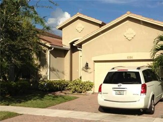 4394 W Whitewater Ave, Weston, FL 33332