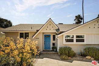 4841 Don Pio Dr, Woodland Hills, CA 91364