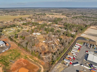 4682 Housers Mill Rd, Byron, GA 31008