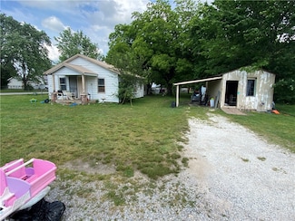 100 Quincy Ave, Lincoln, AR 72744