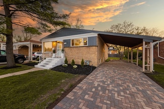 1526 N Maple Ave, La Grange Park, IL 60526