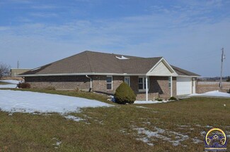 16390 118th Rd, Hoyt, KS 66440
