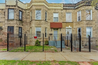 6602 S Marquette Rd, Chicago, IL 60637