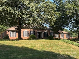 1201 Colonial Dr, Albemarle, NC 28001