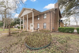 1610 Oak Hollow Dr, Woodway, TX 76712