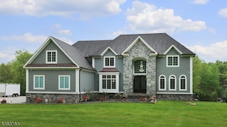 28 Hinkly Rd, Flemington, NJ 08822