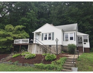 40 Glendale St, Worcester, MA 01602