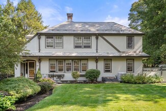 47 Summit Rd, Wellesley, MA 02482