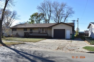 623 1st St NE, Garrison, ND 58540