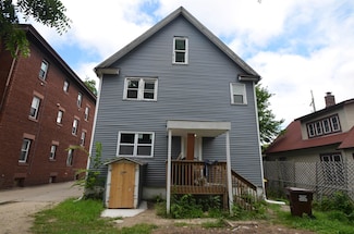 1639 Charles St, Rockford, IL 61104