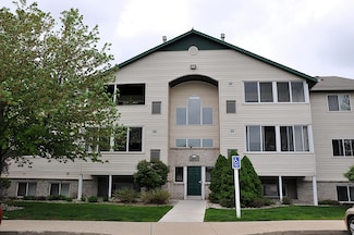 5877 Crosswinds Dr Unit BOX14, Norton Shores, MI 49444