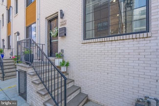 3213 Chatham St, Philadelphia, PA 19134