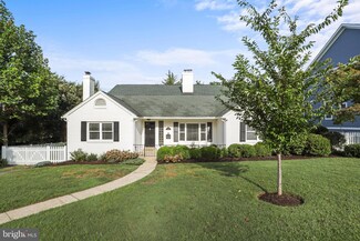 1864 Patrick Henry Dr, Arlington, VA 22205