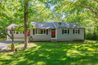 292 Jones Rd, Marstons Mills, MA 02648