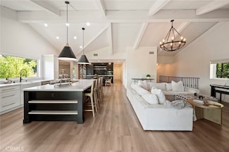 3532 Mesquite Dr, Calabasas, CA 91302