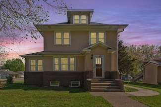 205 2nd St SW, Blooming Prairie, MN 55917