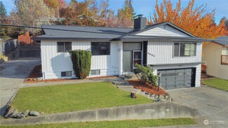 2654 Cherry Ave, Bremerton, WA 98310