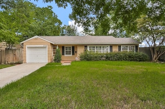 4708 Mayfair St, Bellaire, TX 77401