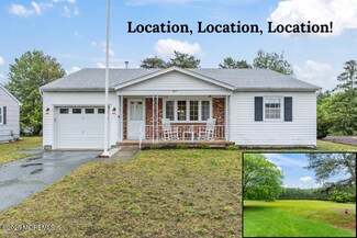 3 Shaw Ct, Toms River, NJ 08757
