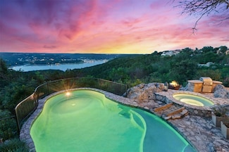 13902 Panorama Dr, Austin, TX 78732