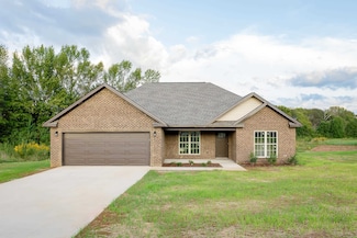5674 County Road 81, Florence, AL 35633