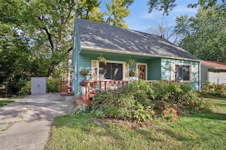 3913 30th St, Des Moines, IA 50310