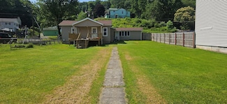 206 E Railroad Ave, Sophia, WV 25921