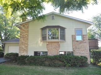 661 Garys Dr, Antioch, IL 60002