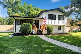 4101 Tipperary Place, Charlotte, NC 28215